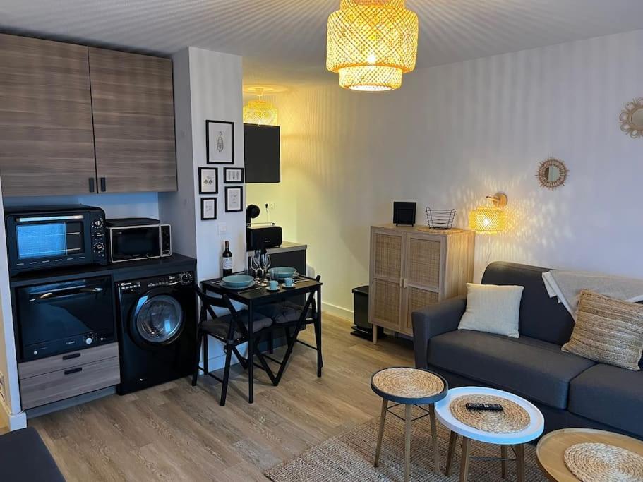 Studio Confortable Aux Portes De Bordeaux Et Medoc Ludon-Médoc Exterior photo